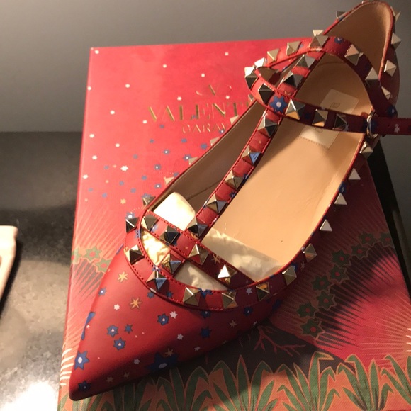 Valentino Shoes - Valentino Rockstud printed leather flats